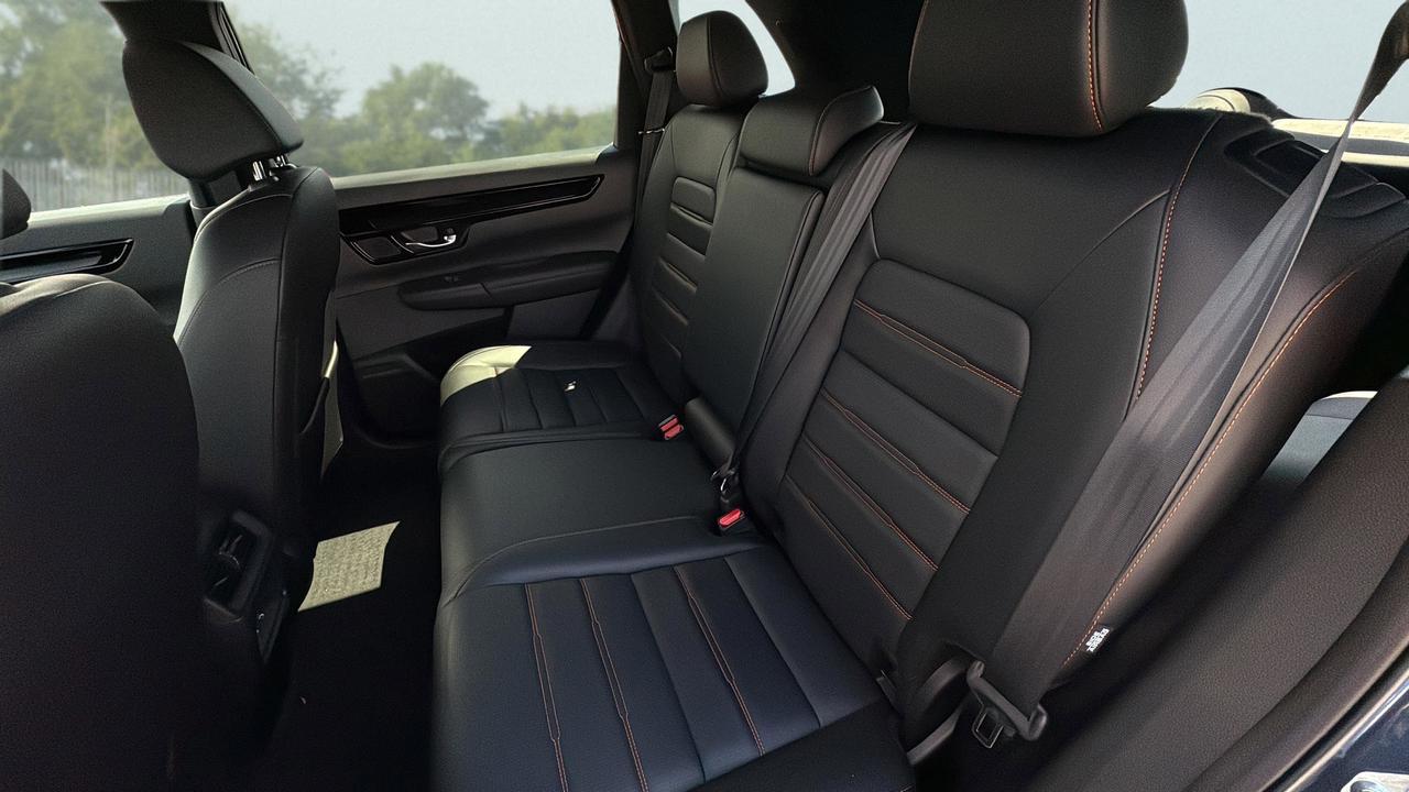 2025 Honda CR-V Hybrid Touring AWD Photo