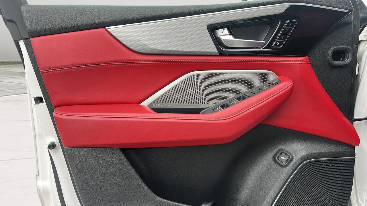 2023 Acura MDX SH-AWD Photo