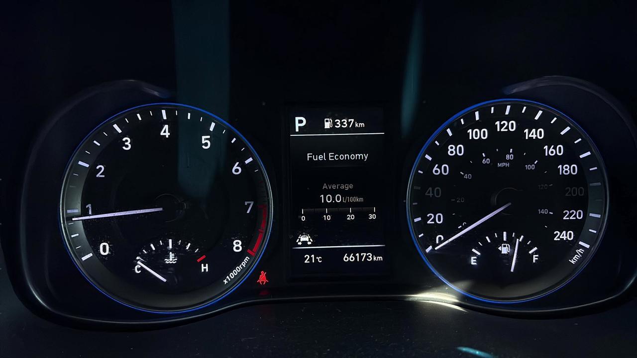 2021 Hyundai KONA 2.0L Luxury AWD Photo