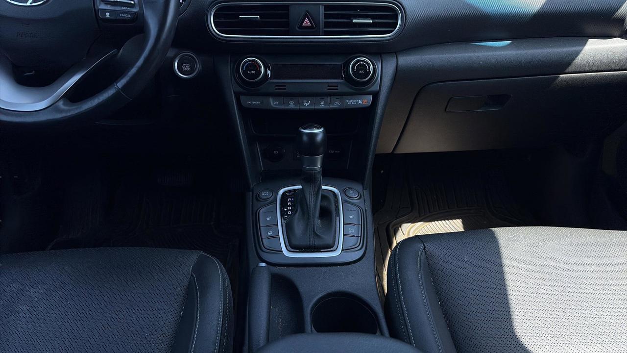 2021 Hyundai KONA 2.0L Luxury AWD Photo