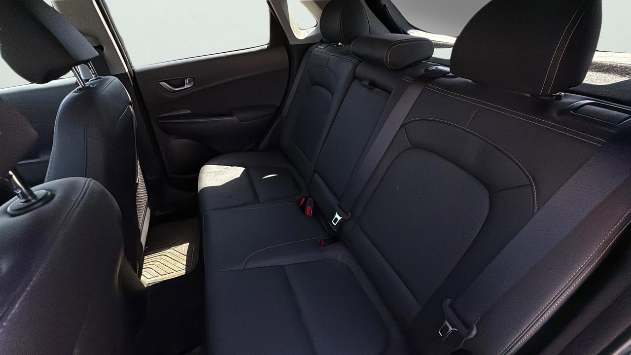 2021 Hyundai KONA 2.0L Luxury AWD Photo