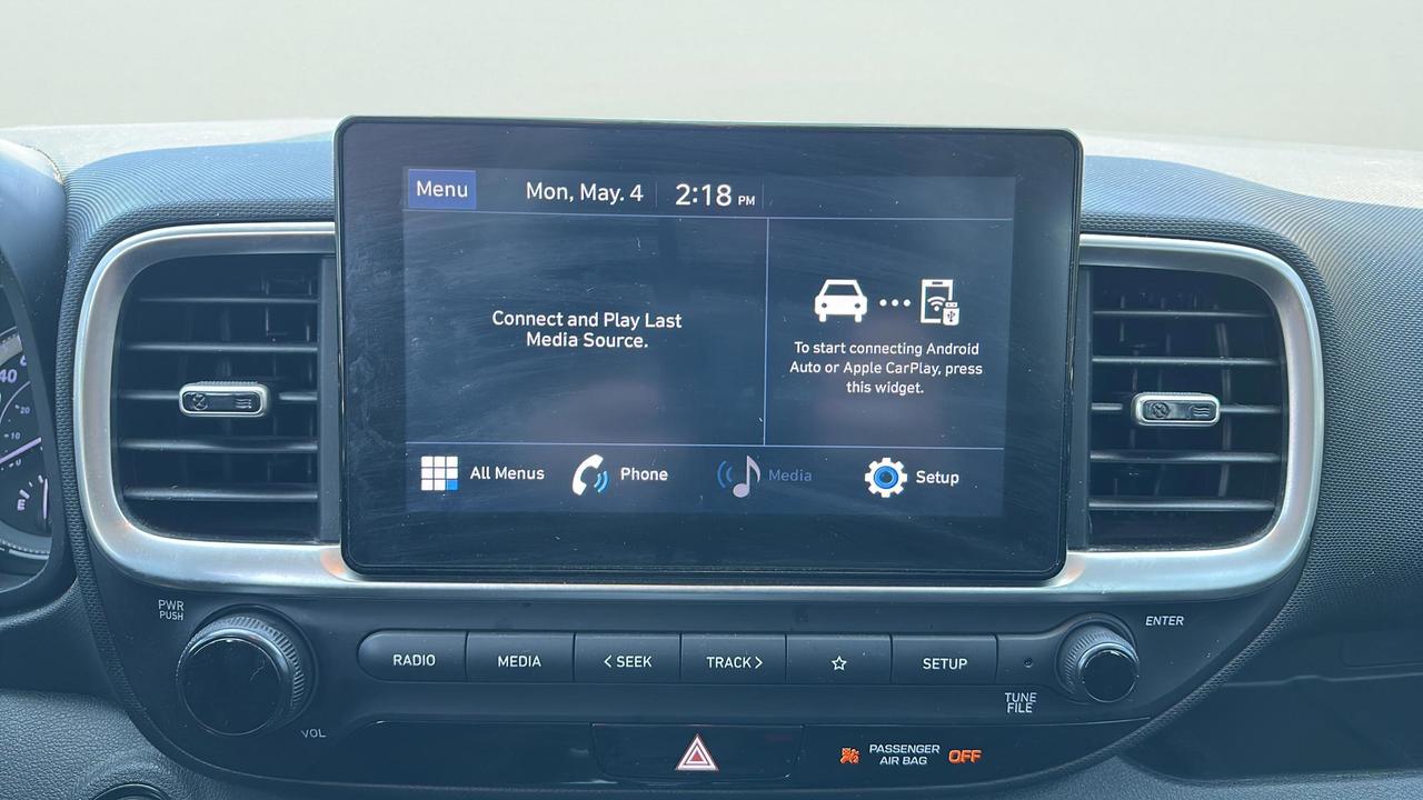 2021 Hyundai Venue Trend IVT Photo