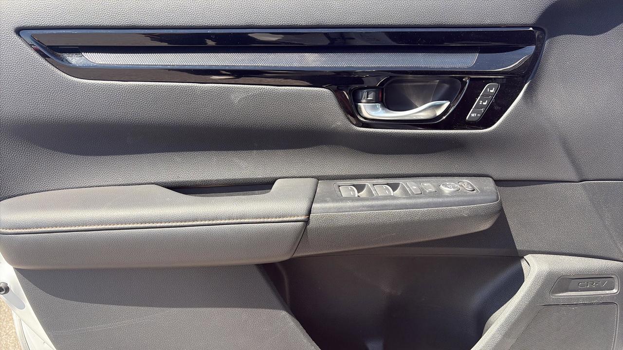 2024 Honda CR-V Hybrid Touring AWD Photo