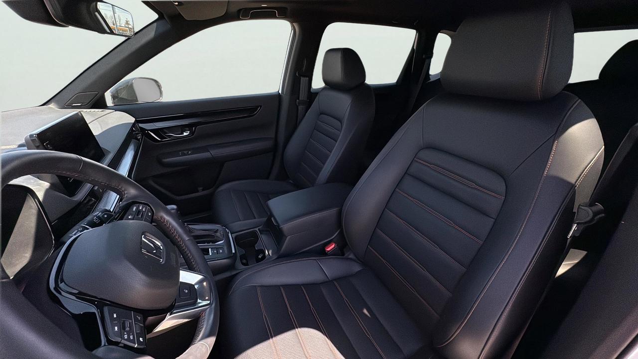 2024 Honda CR-V Hybrid Touring AWD Photo
