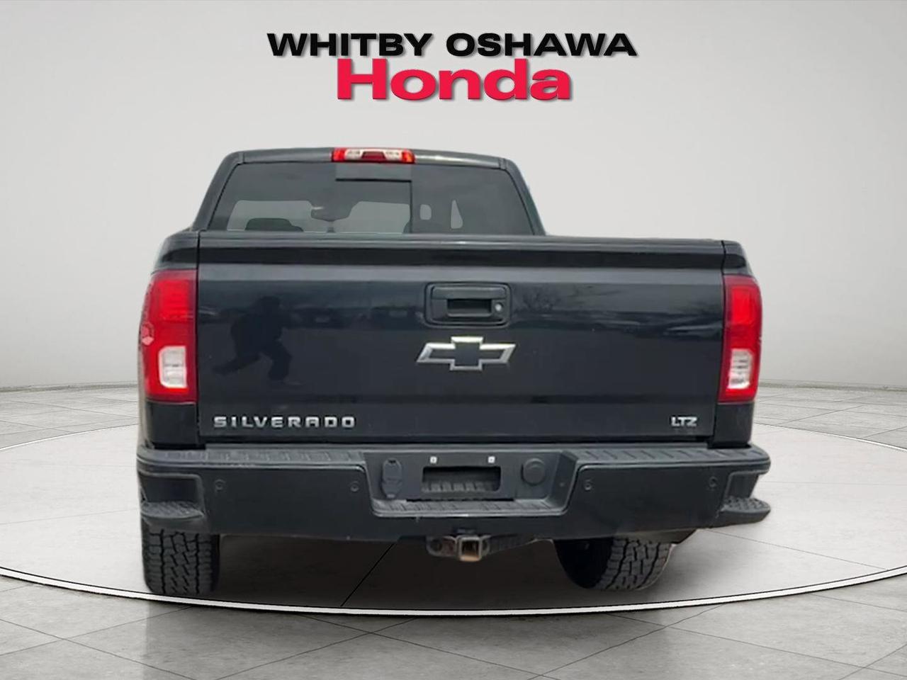 2018 Chevrolet Silverado 1500 2LZ Photo