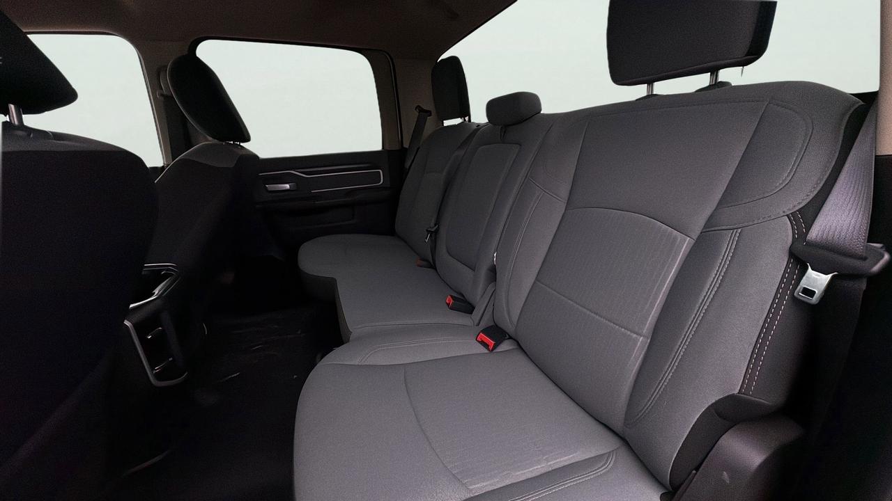 2020 RAM 3500 Big Horn 4x4 Crew Cab 8' Box Photo