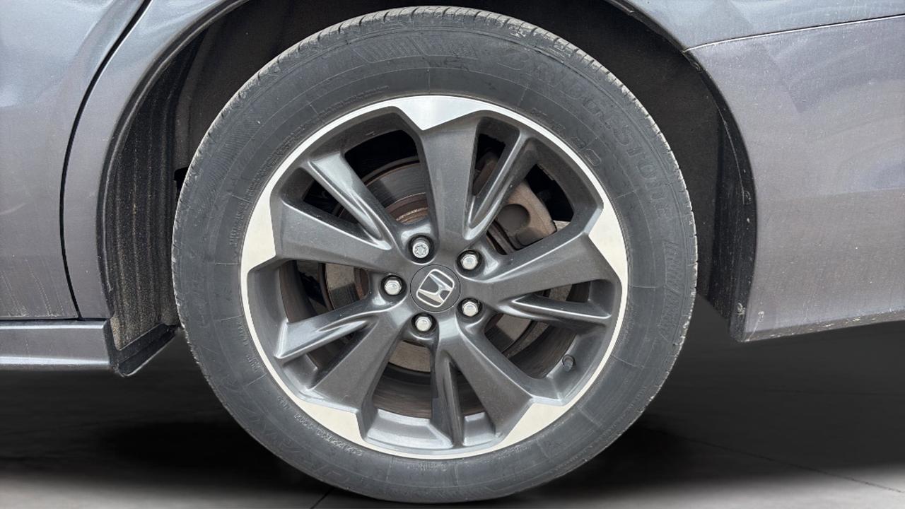 2024 Honda Odyssey Touring Auto Photo