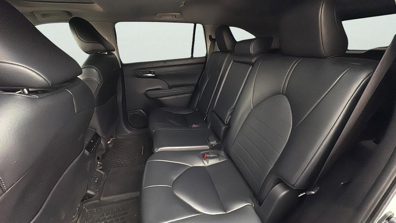 2024 Toyota Highlander Hybrid  Photo