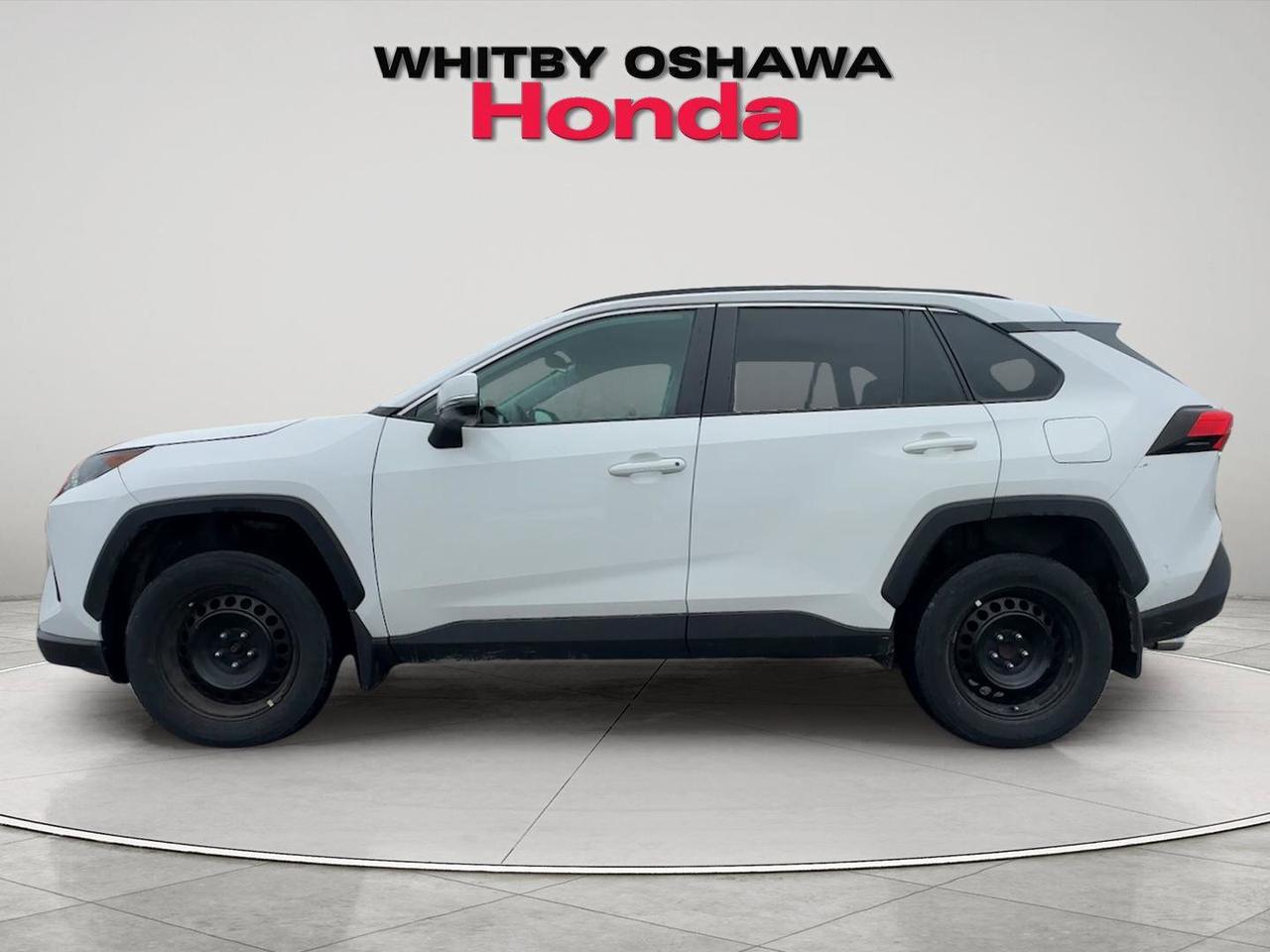 2021 Toyota RAV4 LE FWD Photo