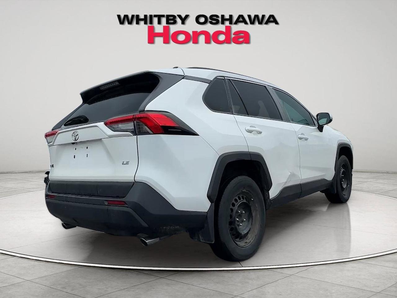 2021 Toyota RAV4 LE FWD Photo