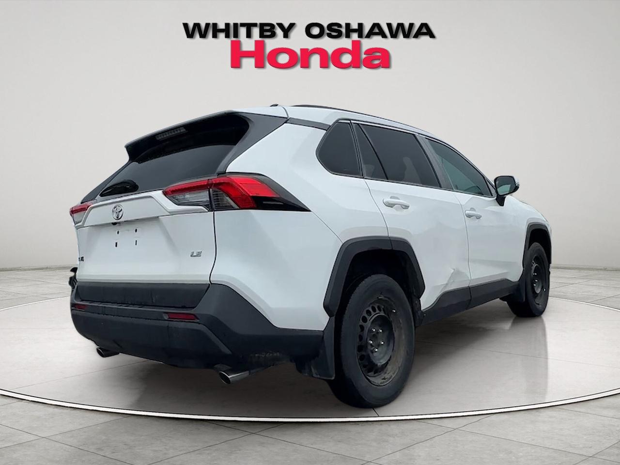 2021 Toyota RAV4 LE FWD Photo
