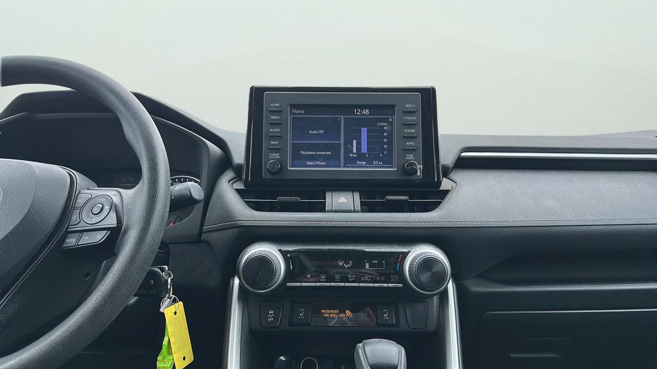 2021 Toyota RAV4 LE FWD Photo