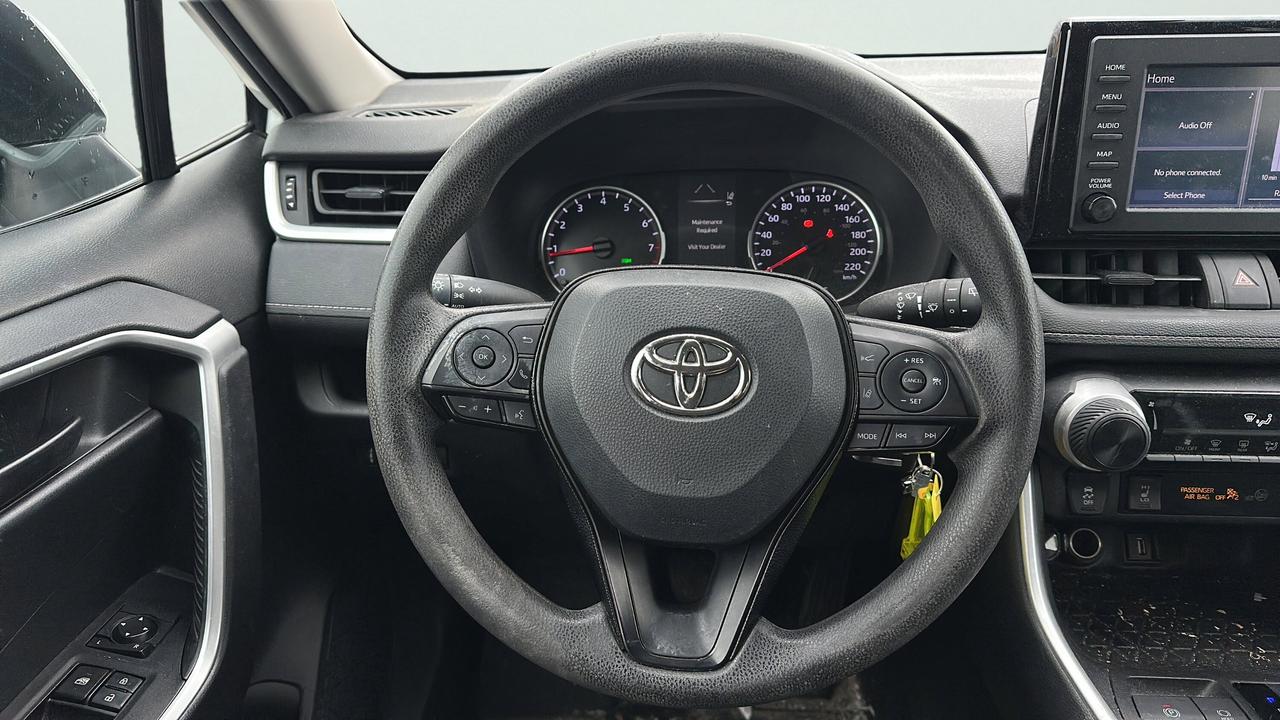 2021 Toyota RAV4 LE FWD Photo