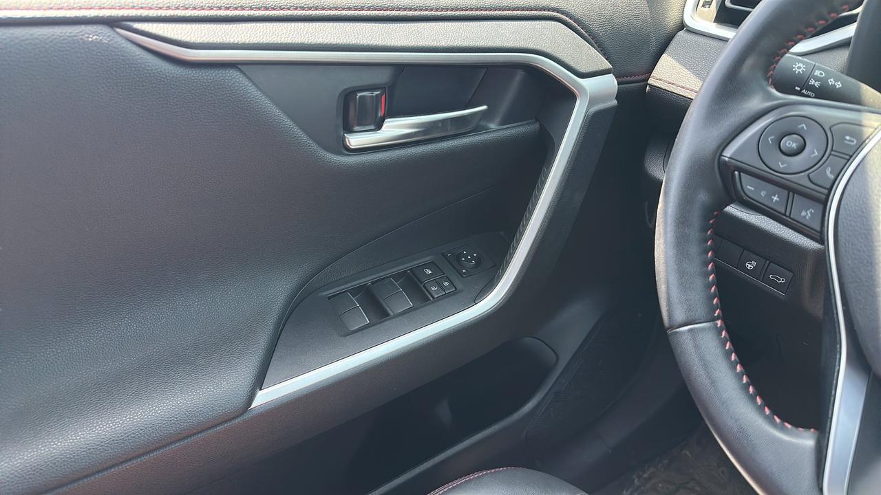 2022 Toyota RAV4 Prime XSE AWD Photo