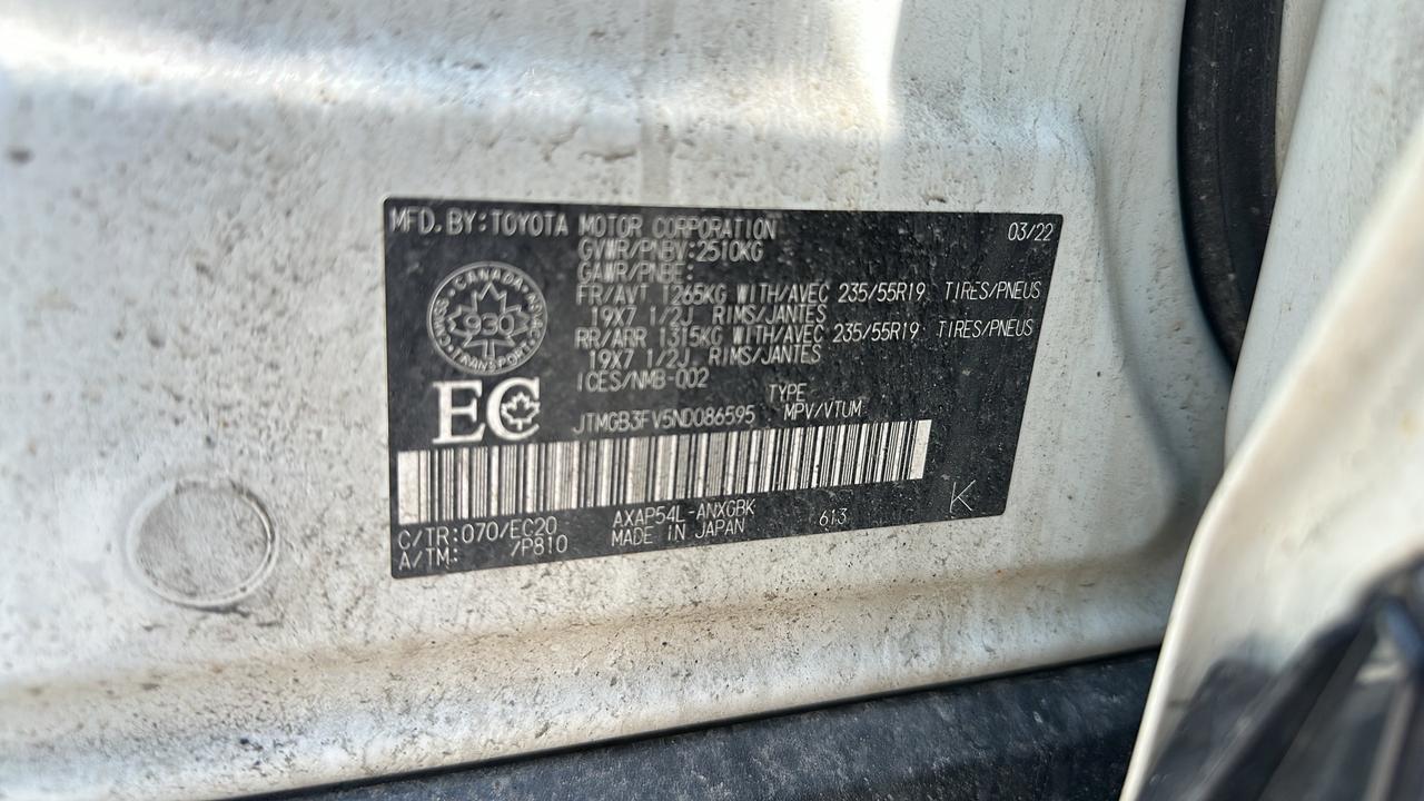 2022 Toyota RAV4 Prime XSE AWD Photo