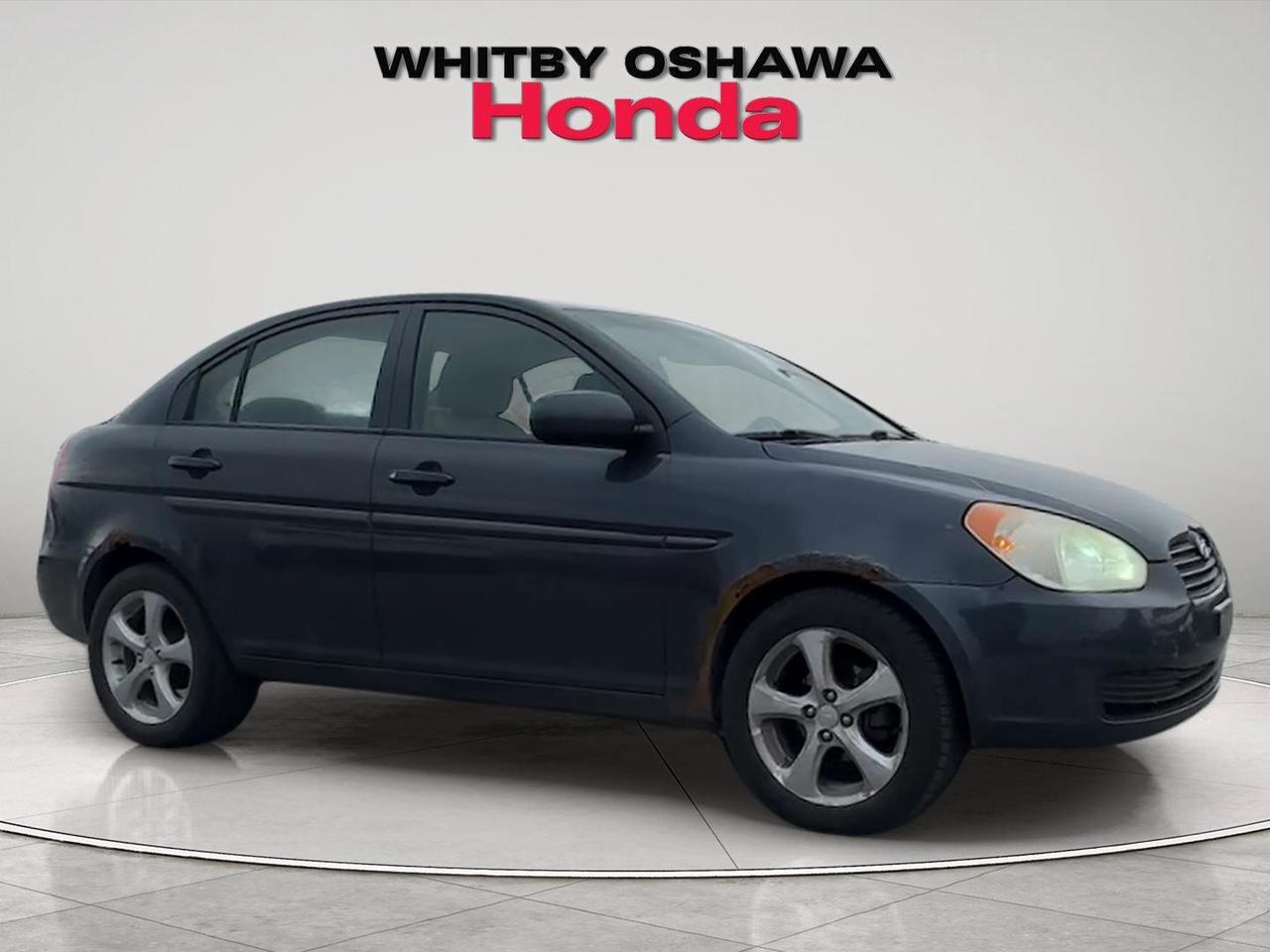 2010 Hyundai Accent 4dr Sdn Auto GL Photo