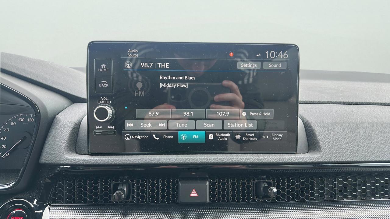 2024 Honda CR-V Hybrid Touring AWD Photo
