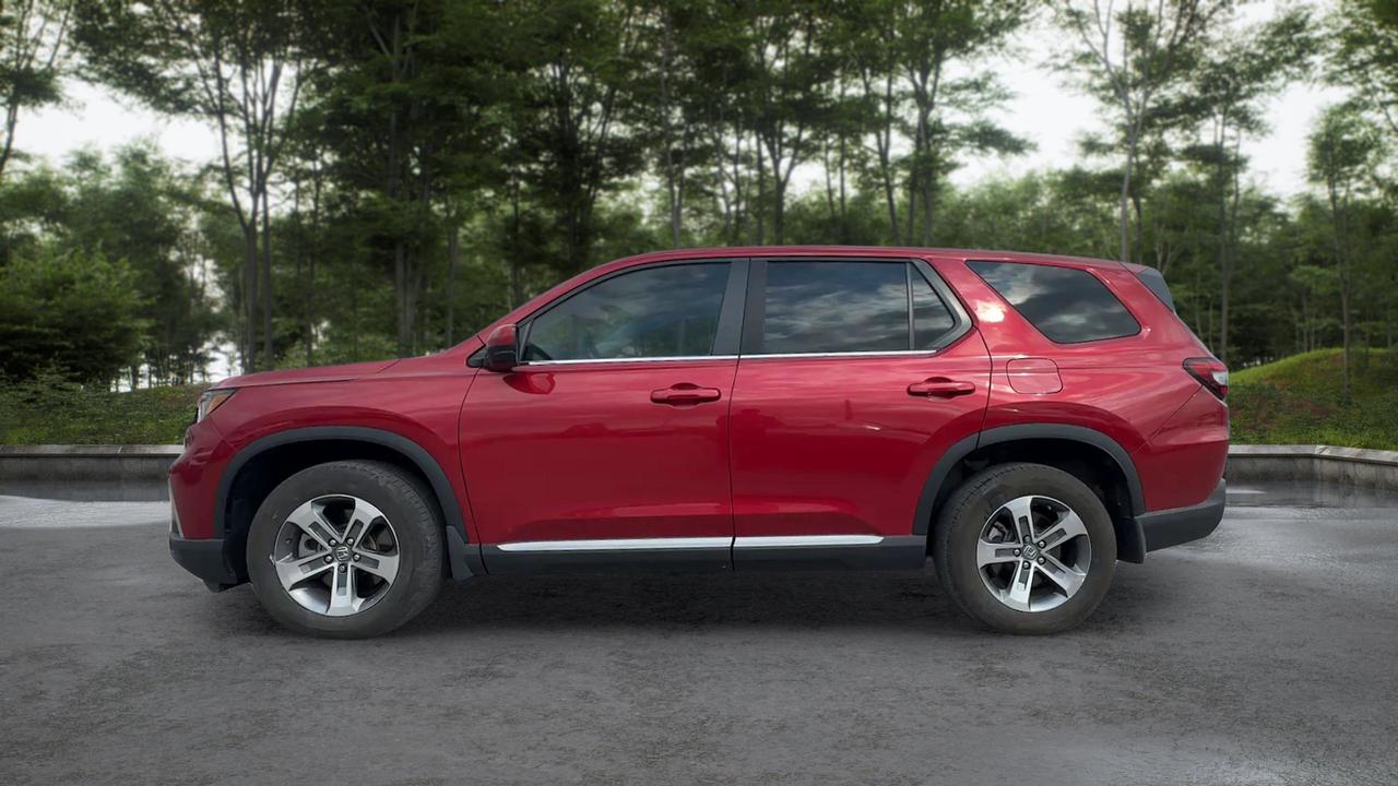 2023 Honda Pilot 8 Passenger Photo2