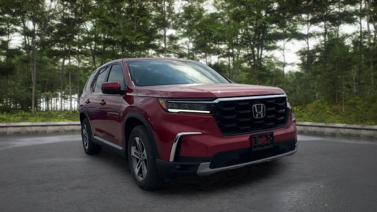 2023 Honda Pilot 8 Passenger Photo
