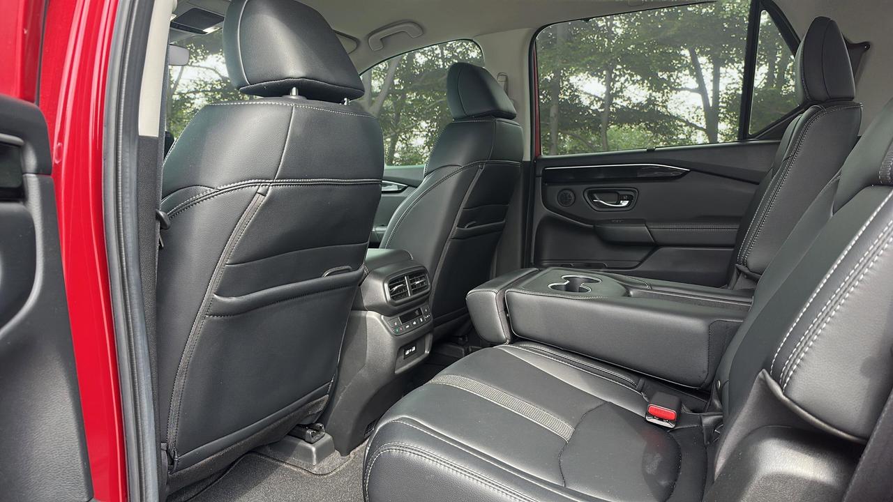 2023 Honda Pilot 8 Passenger Photo