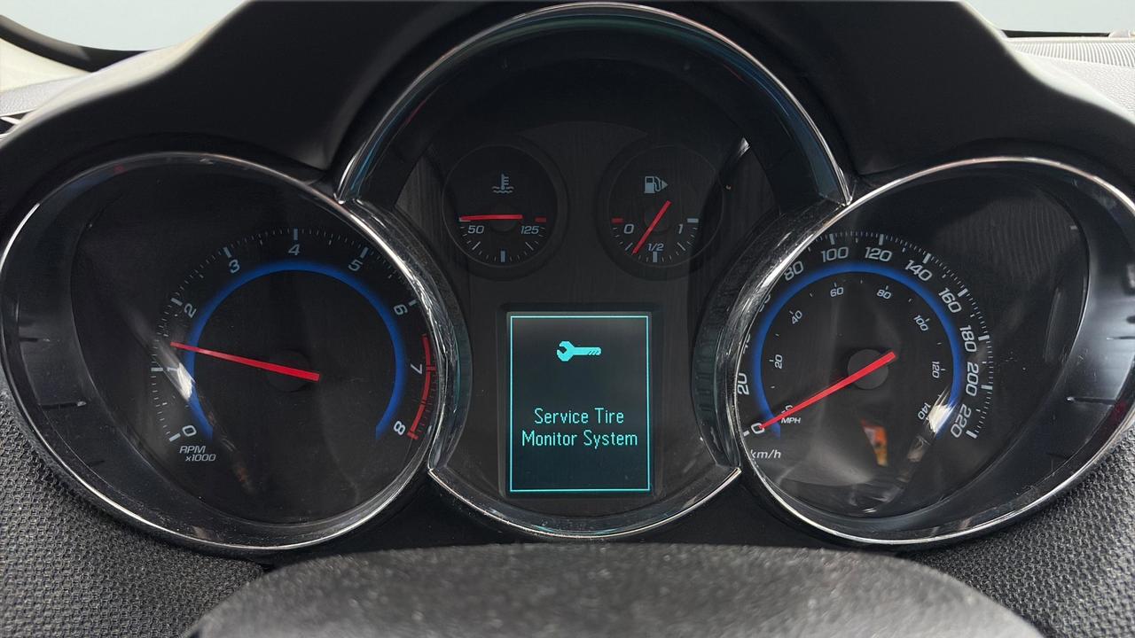 2015 Chevrolet Cruze 4dr Sdn 2lt Photo