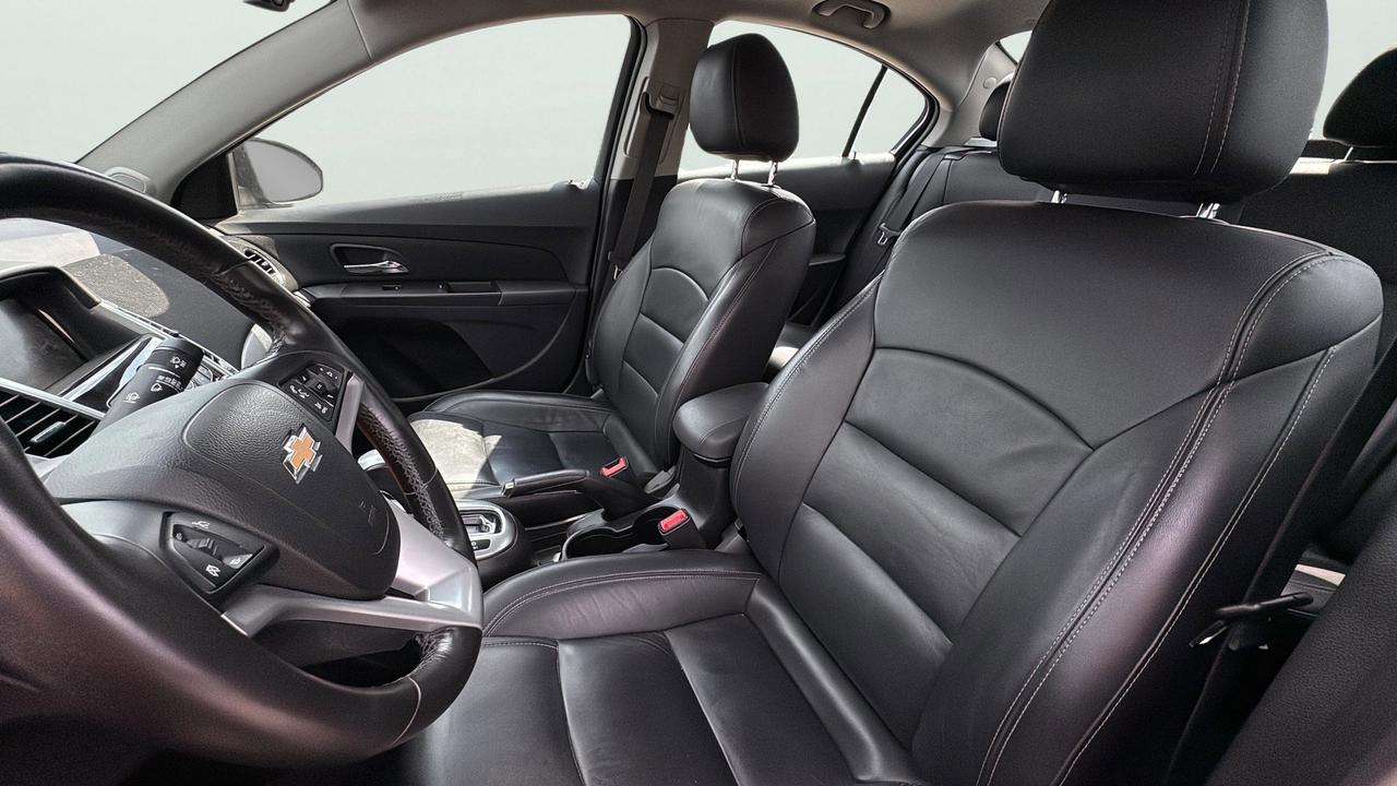 2015 Chevrolet Cruze 4dr Sdn 2lt Photo
