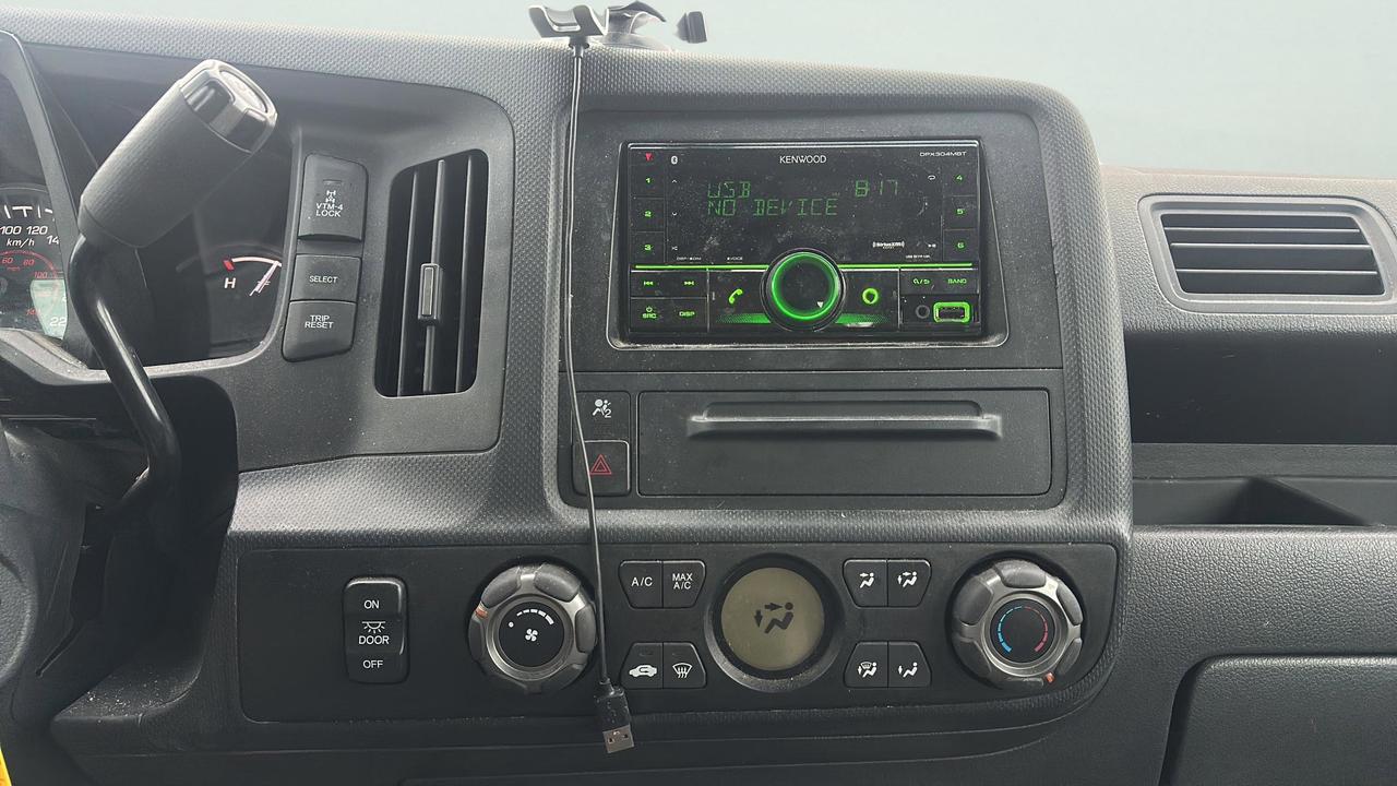 2010 Honda Ridgeline 4WD Crew Cab DX Photo