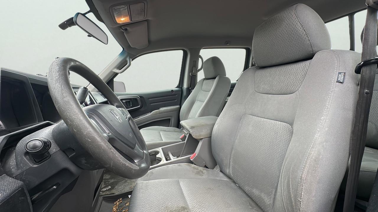 2010 Honda Ridgeline 4WD Crew Cab DX Photo