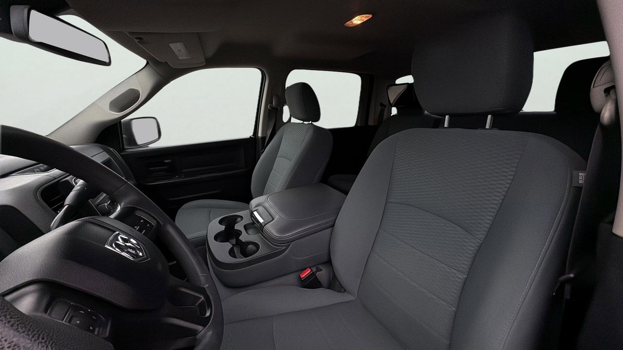 2019 RAM 1500 Classic ST 4x4 Crew Cab 5'7  Box Photo