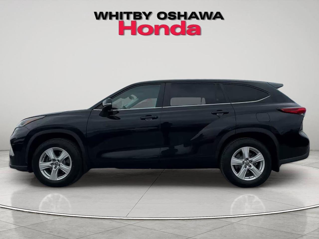 2023 Toyota Highlander  Photo2