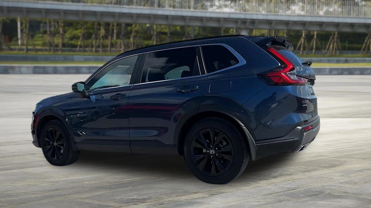 2025 Honda CR-V Hybrid Touring AWD Photo