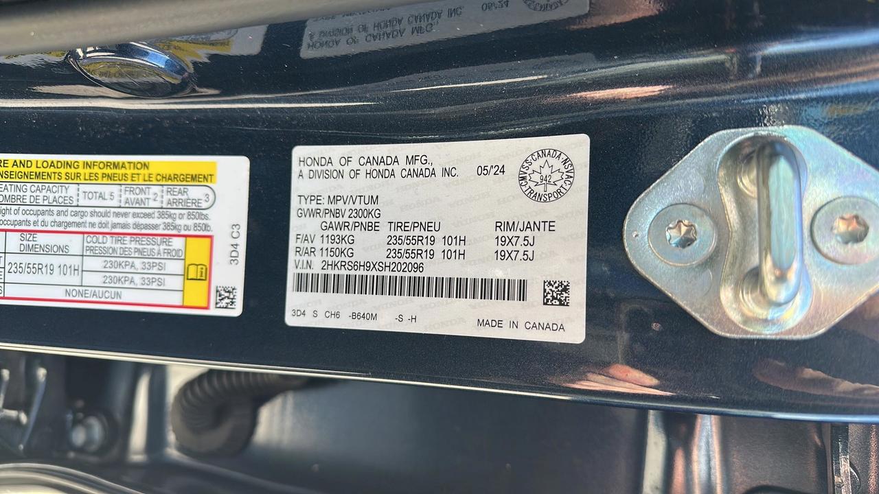 2025 Honda CR-V Hybrid Touring AWD Photo