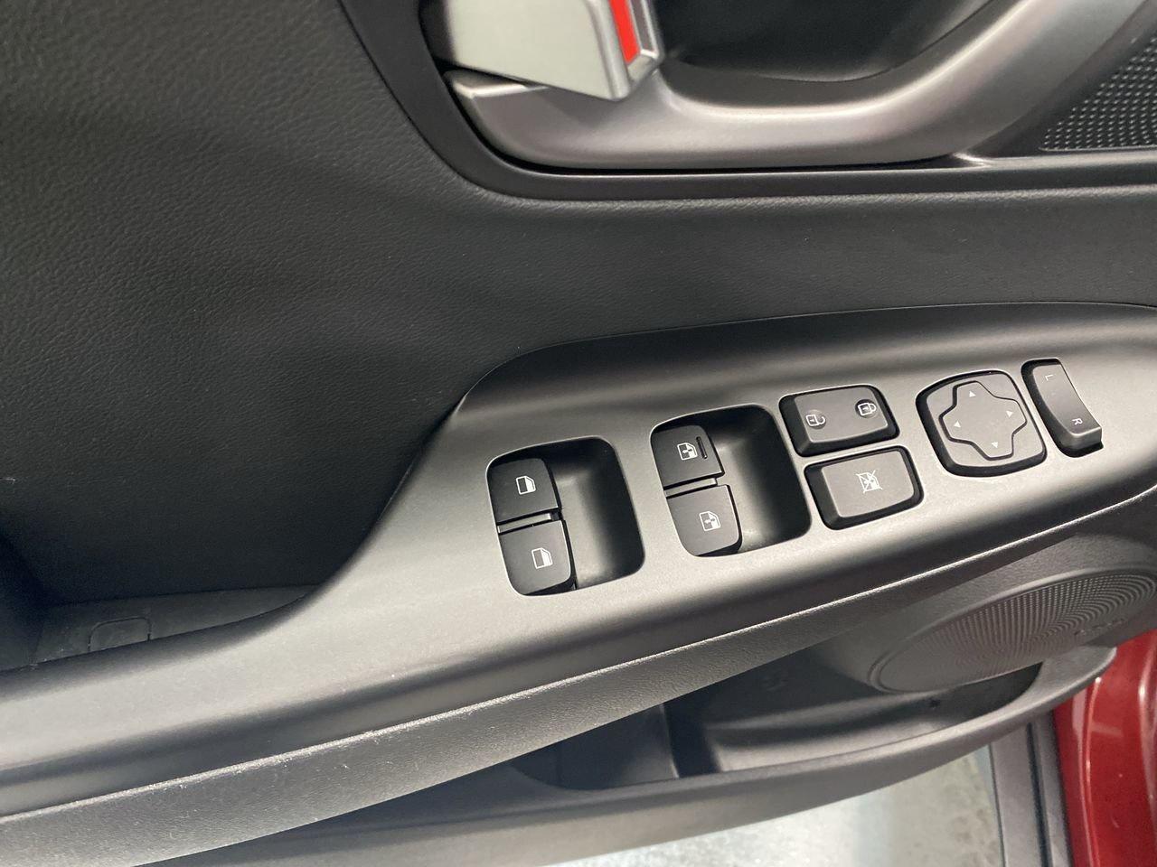 2020 Hyundai KONA Ultimate Photo