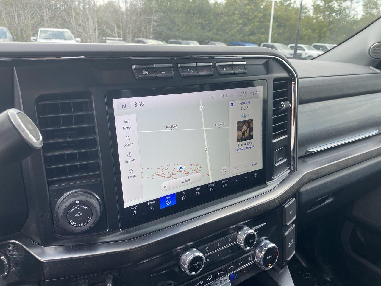 2023 Ford SUPER DUTY F-250 SRW LARIAT Photo