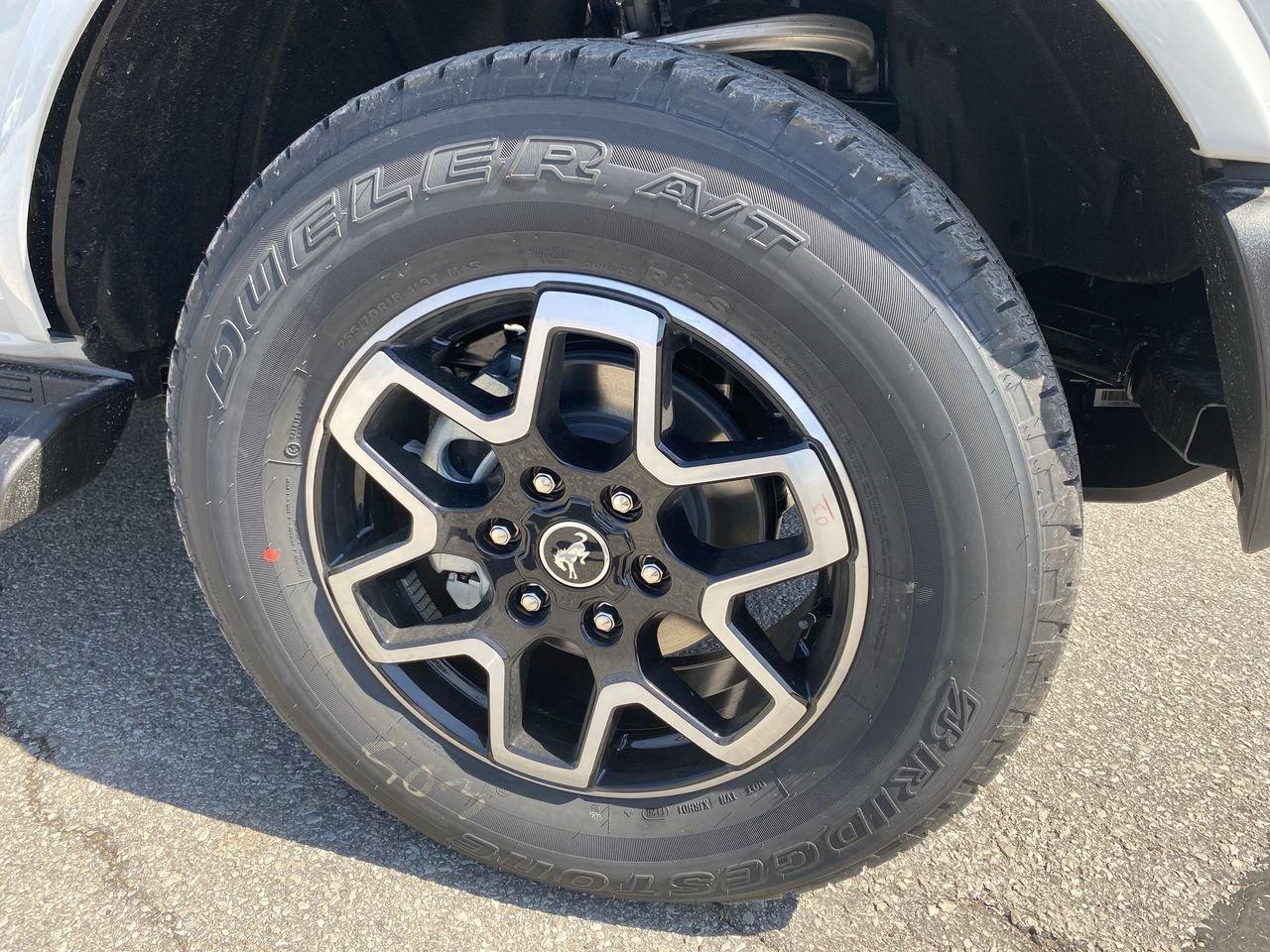 2026 Ford Bronco Outer Banks Photo