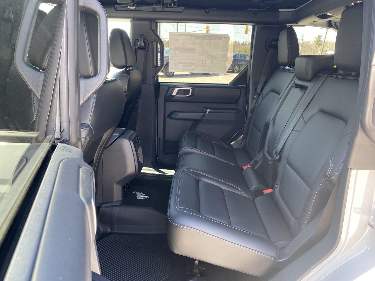 2026 Ford Bronco Outer Banks Photo