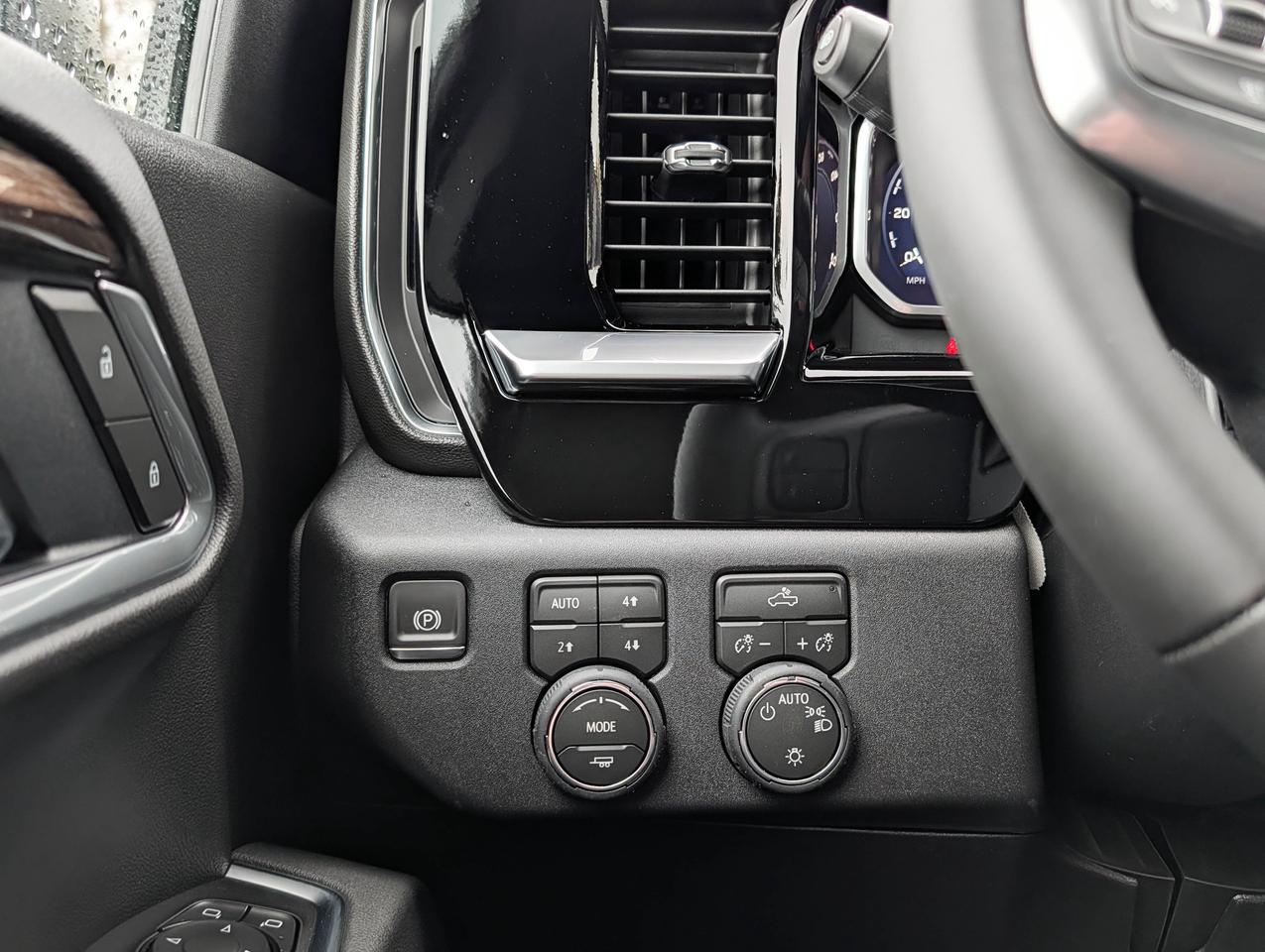 2026 Chevrolet Silverado 1500 LT Photo