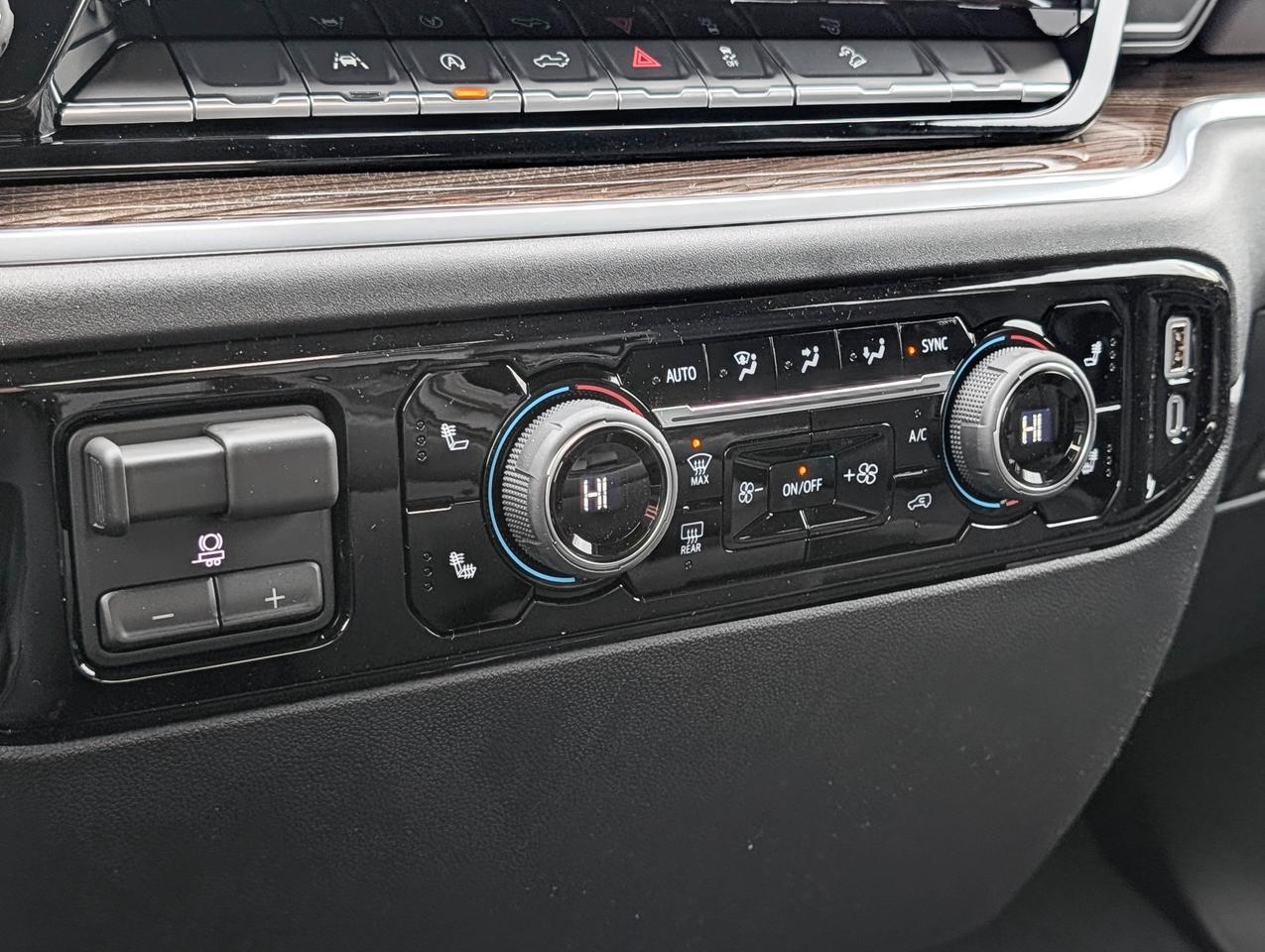 2026 Chevrolet Silverado 1500 LT Photo