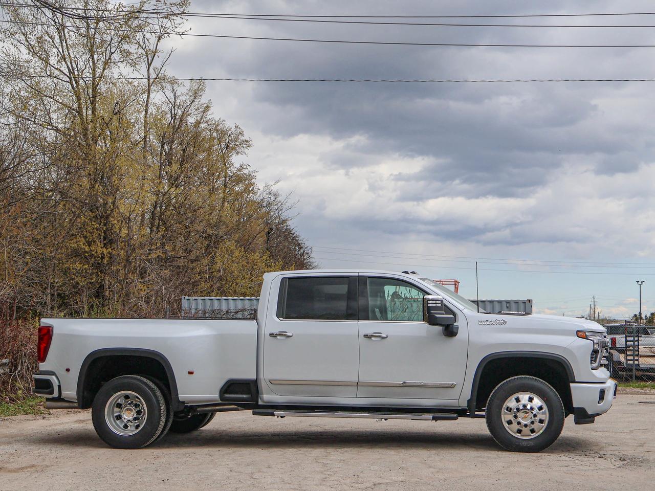 2026 Chevrolet Silverado 3500HD High Country Photo