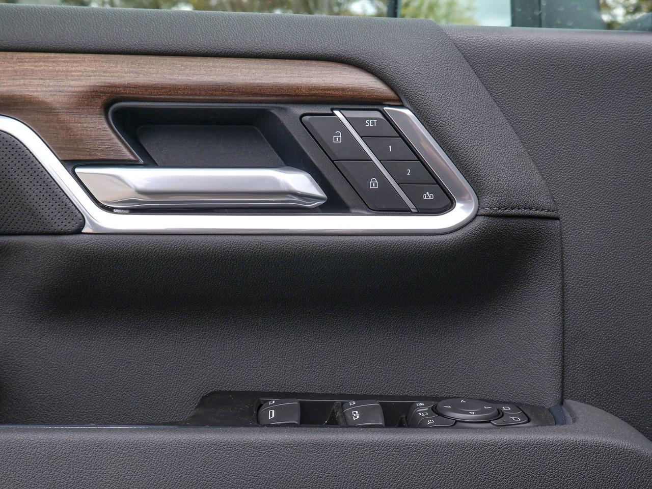 2026 Chevrolet Silverado 3500HD High Country Photo