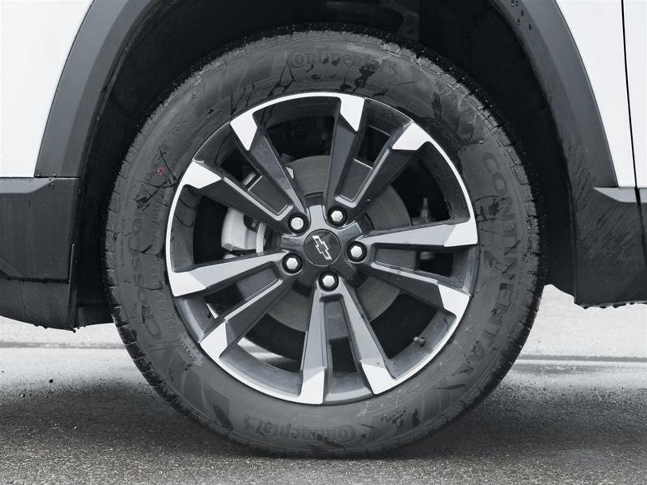2026 Chevrolet Equinox RS Photo3