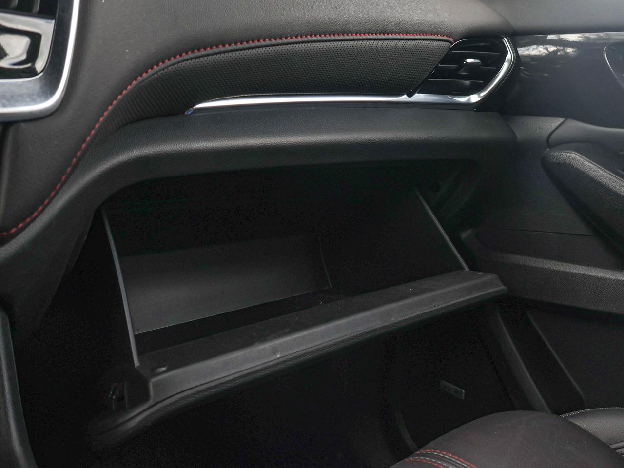 2024 Chevrolet Traverse Limited RS Photo