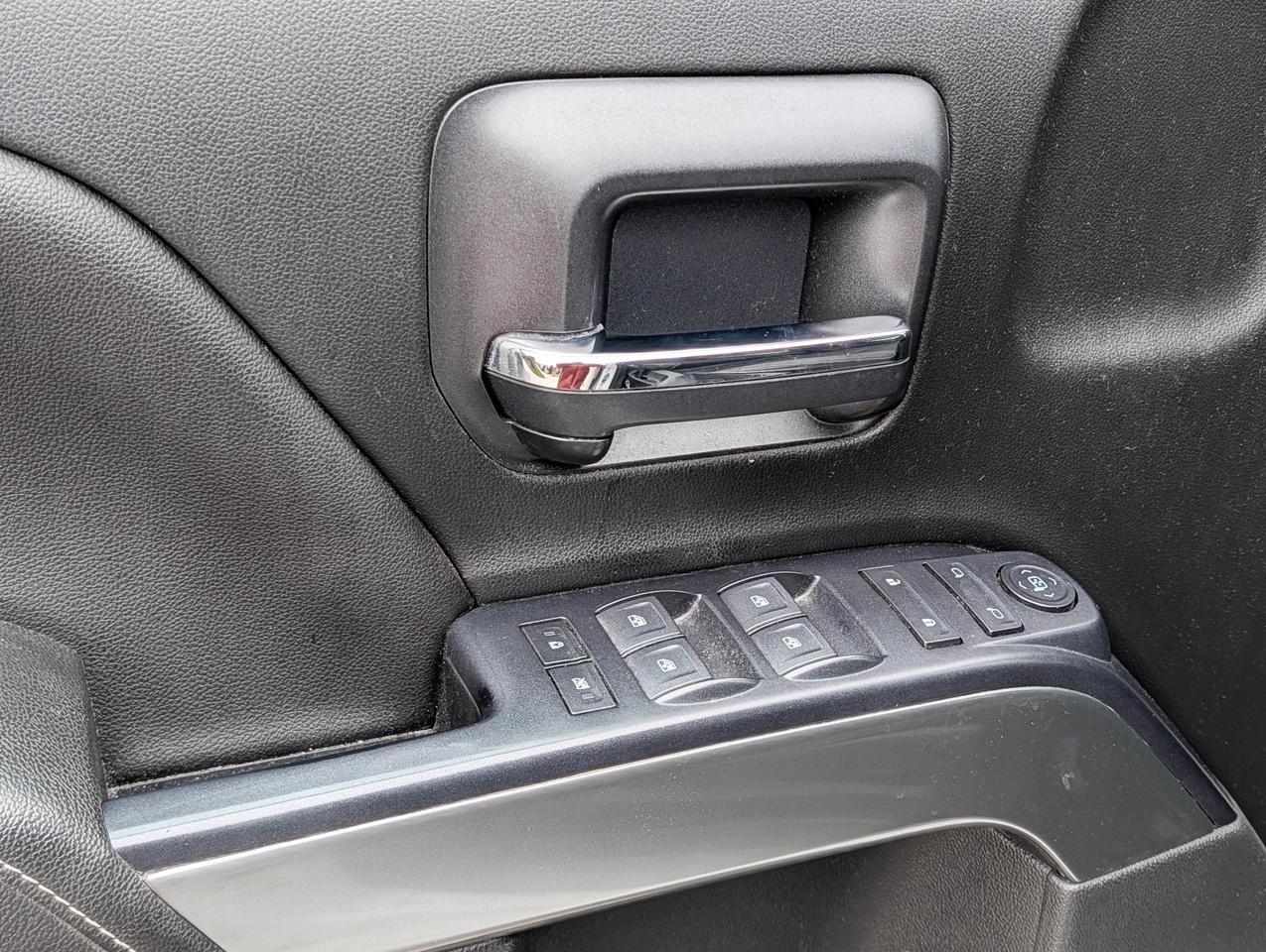 2018 Chevrolet Silverado 1500 LT Photo