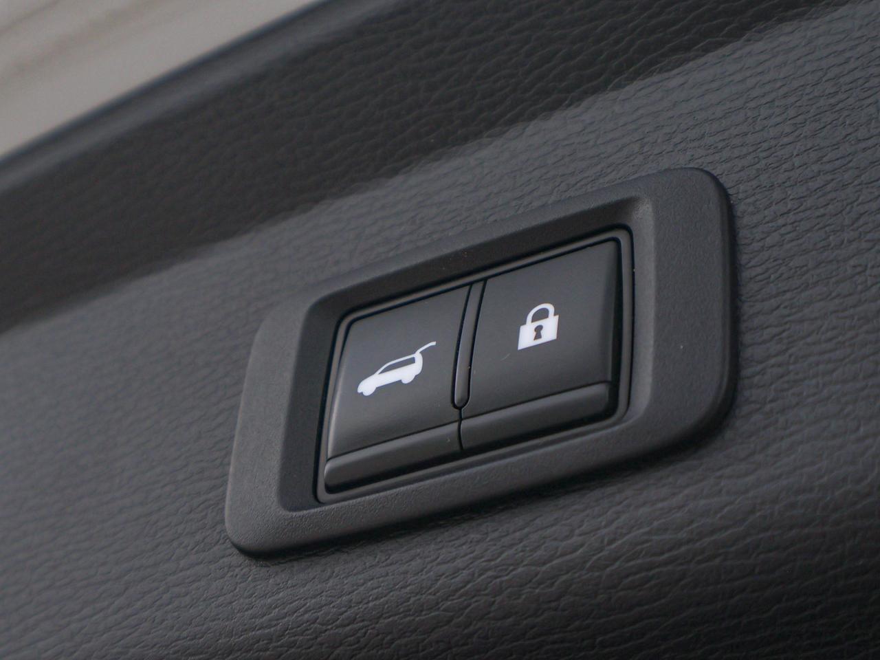 2024 Mitsubishi Outlander SEL Photo