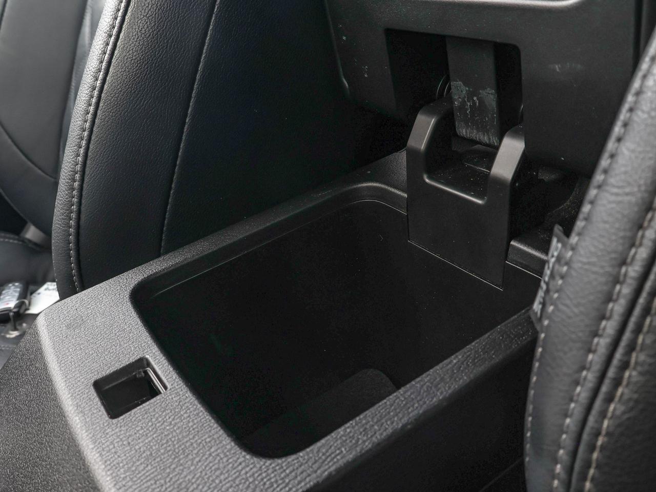 2024 Mitsubishi Outlander SEL Photo
