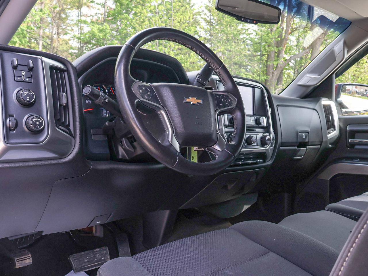 2017 Chevrolet Silverado 1500 LT Photo