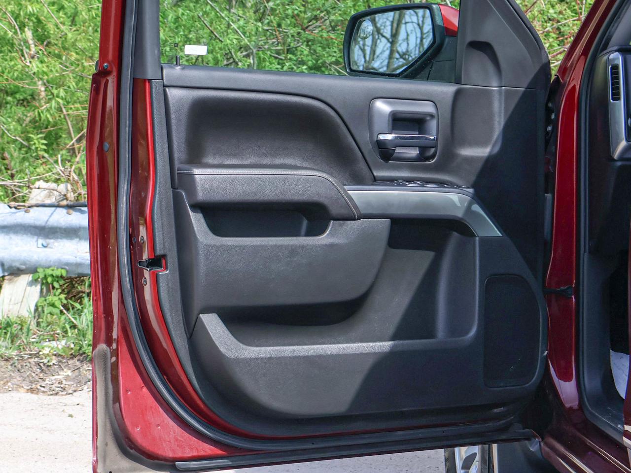2017 Chevrolet Silverado 1500 LT Photo