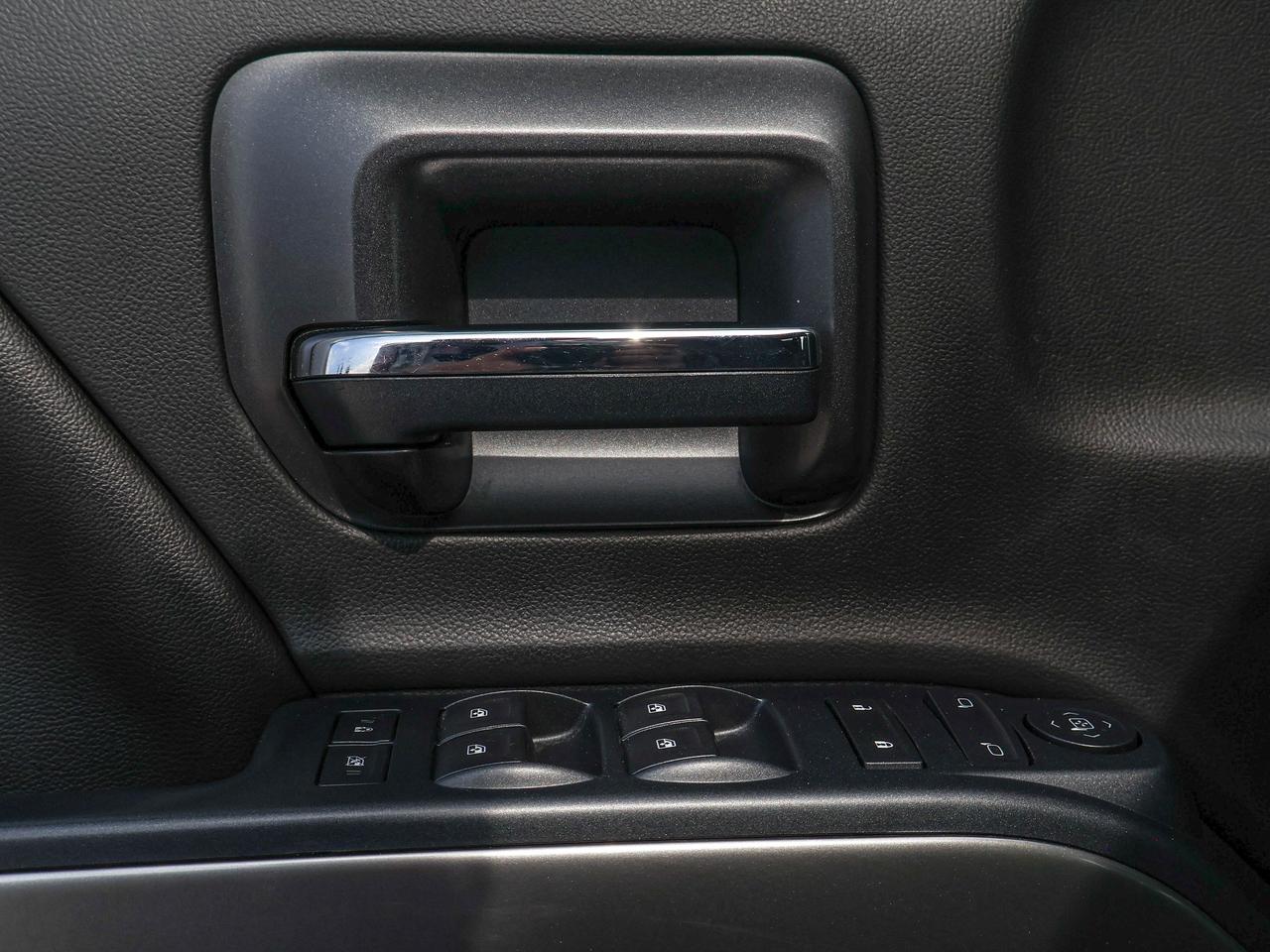2017 Chevrolet Silverado 1500 LT Photo