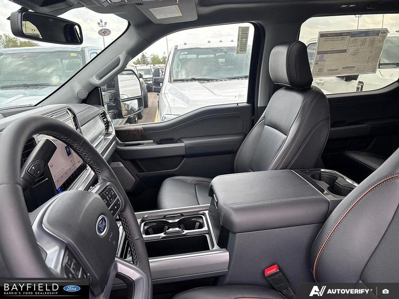 2026 Ford F-250 LARIAT Photo