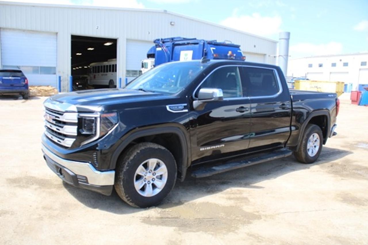 2024 GMC Sierra 1500 SLE 5.3L V8 w/Htd cloth, NAV, BUC - Photo #1